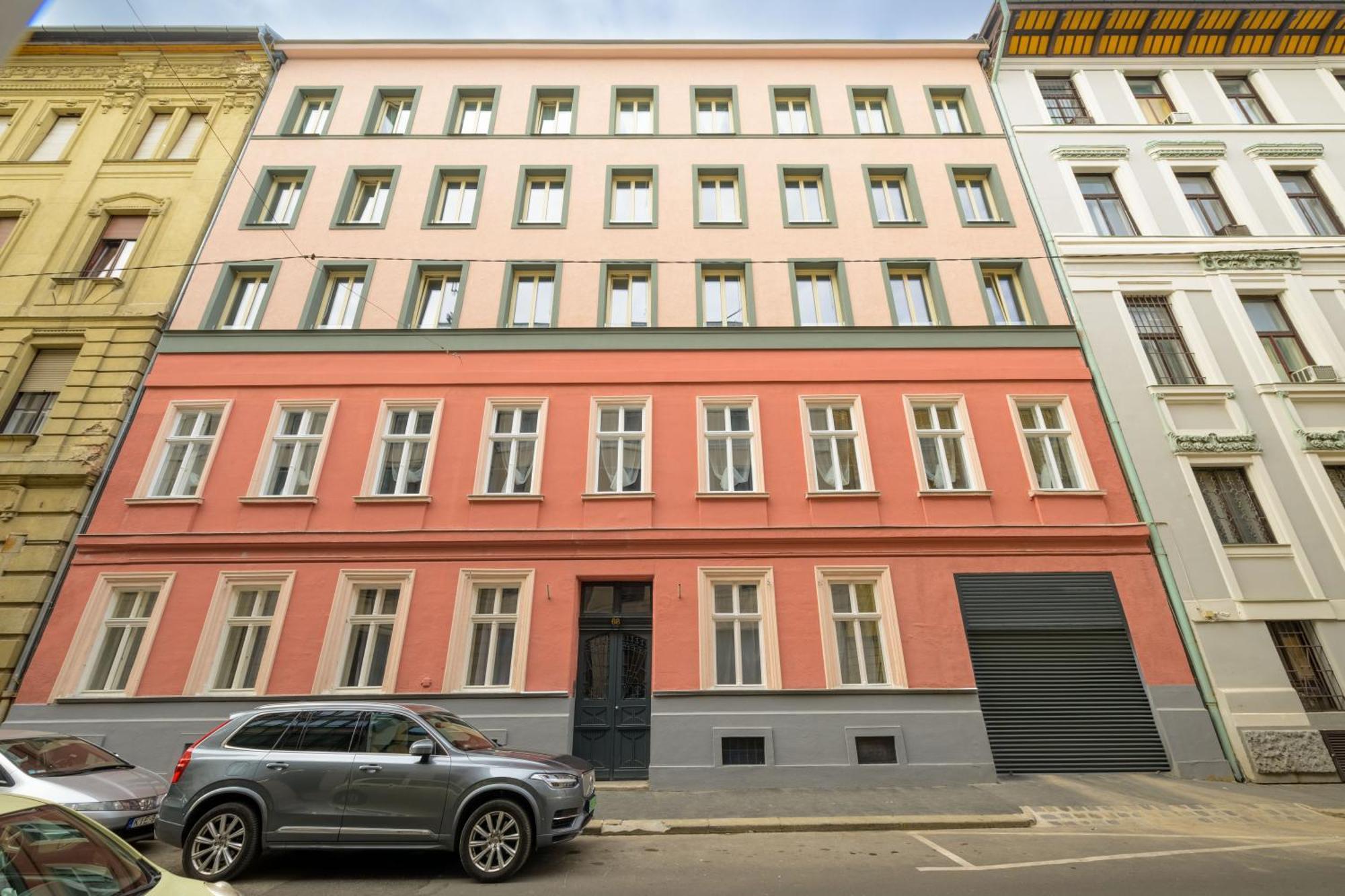 Best Seasons Andrassy Budapeste Exterior foto